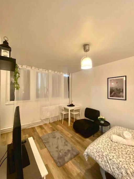 Luxsuite Aubervilliers Exterior foto